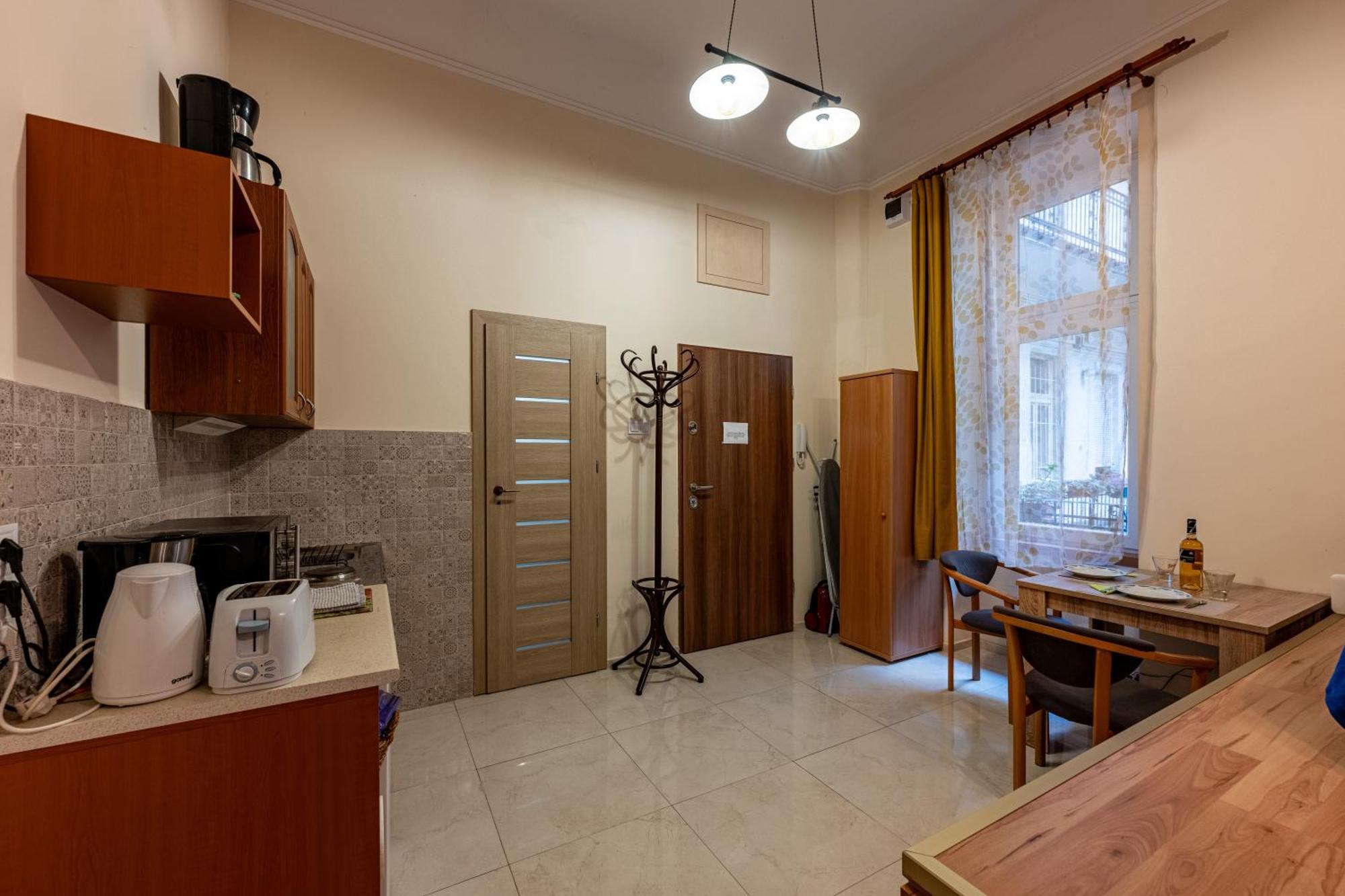 A Quiet In The Heart Of The Appartamento Budapest